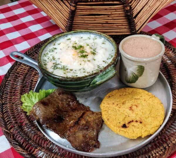 Restaurante LA COSECHA TÍPICA