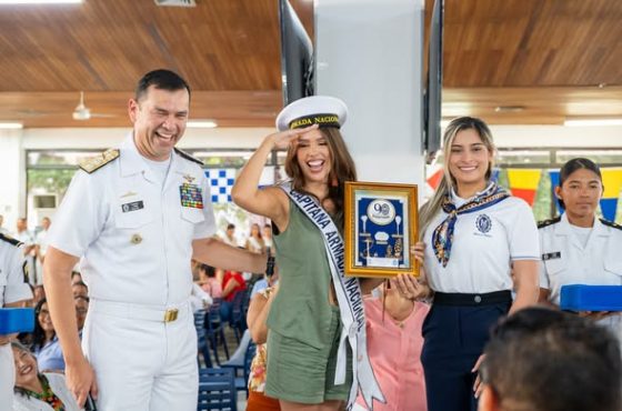 Buscacity en el Concurso Nacional de Belleza, Tolima capitana de la Armada.