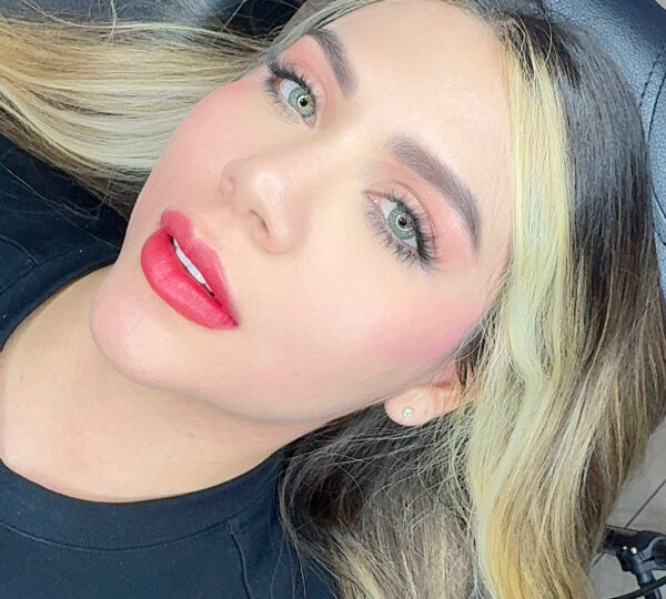 Monica Uribe Micro pigmentación Avanzada