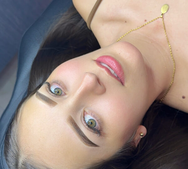 Monica Uribe Micro pigmentación Avanzada