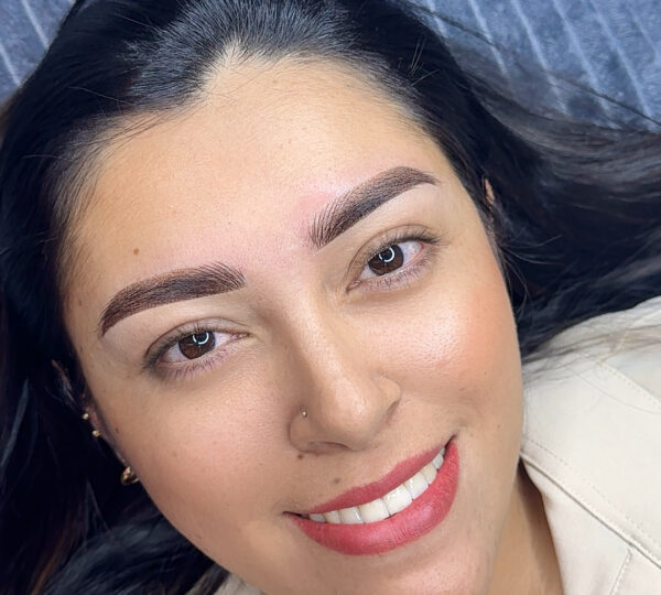 Monica Uribe Micro pigmentación Avanzada