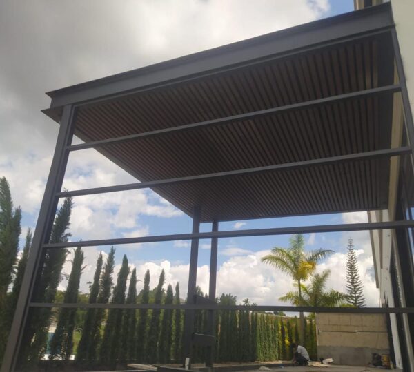 Metálicos Construcciones y Servicios
