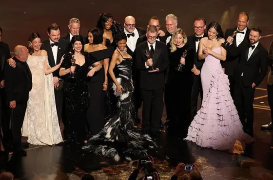 “Una batalla tras otra” domina los Oscar 2026 y se lleva seis estatuillas